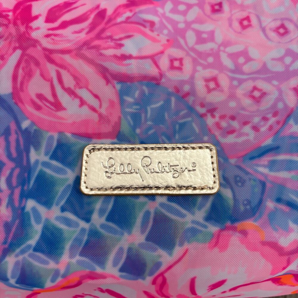 Lilly Pulitzer Mesh Tote Beach Bag in Pink Isle Snappy Turtle - Picture 4 of 7